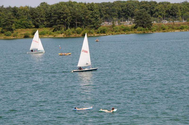 Camping De Binnenvaart Superior Chalet Aan de Wolfsberg エクステリア 写真